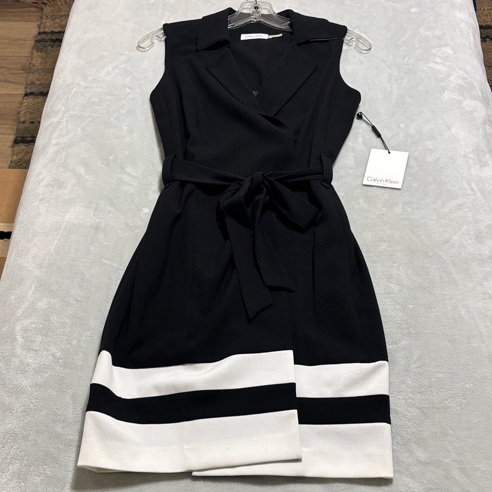 NWT Black and White Calvin Klein Wrap Dress